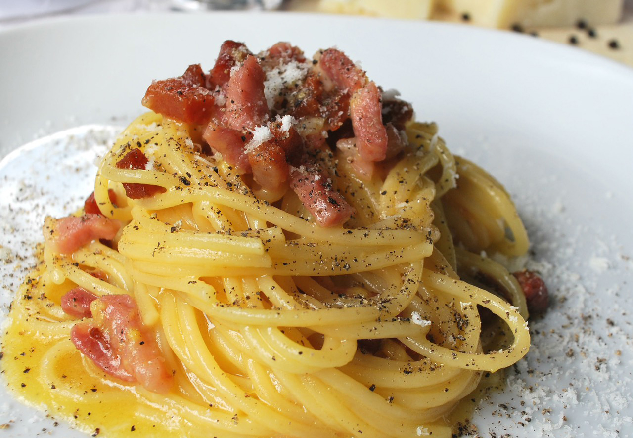 Món spaghetti carbonara theo Feder là chuẩn phong cách Italy. Ảnh: Foodwhirl