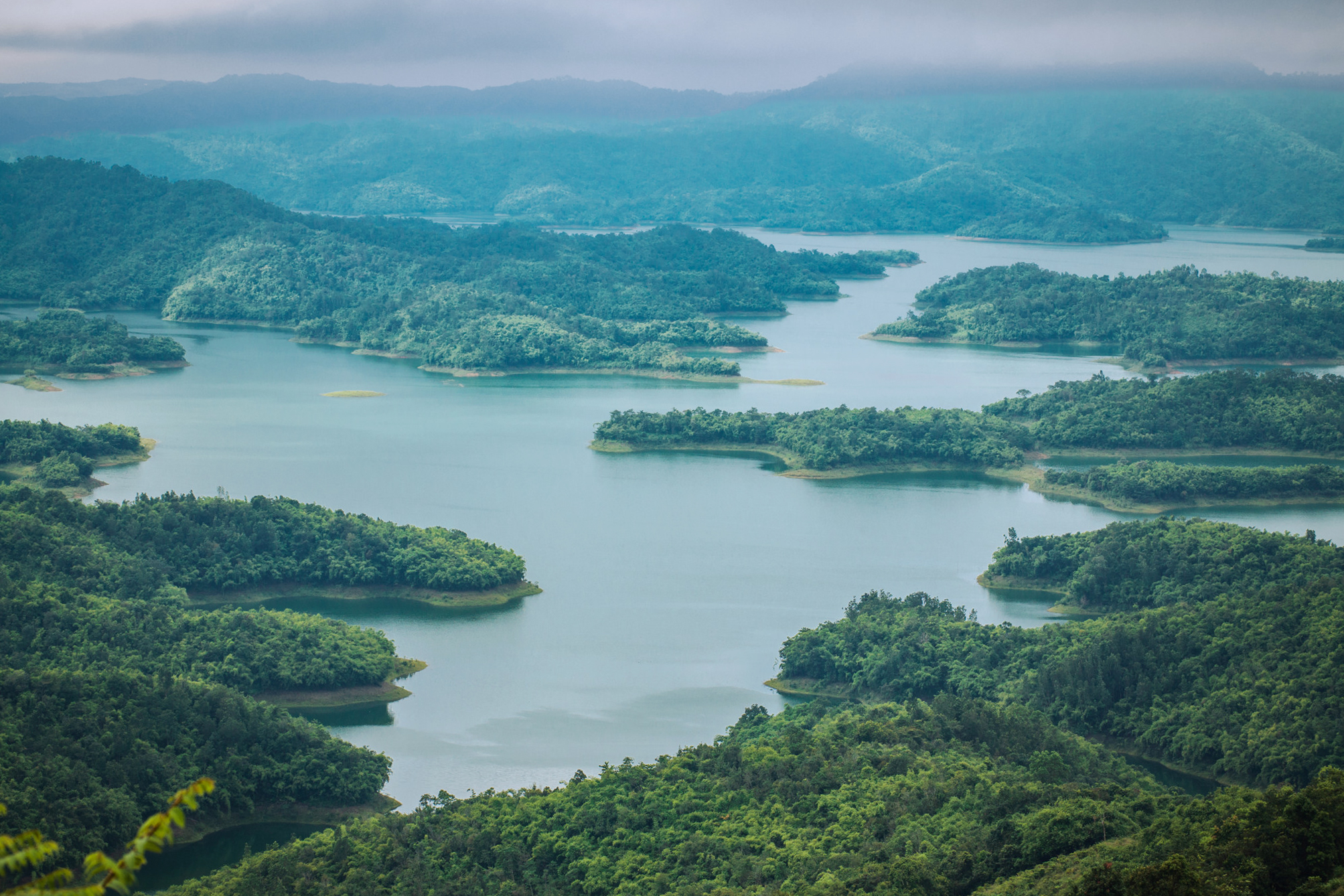 Hồ Tà Đùng nhìn từ trên cao. Ảnh: Nguyễn Nam