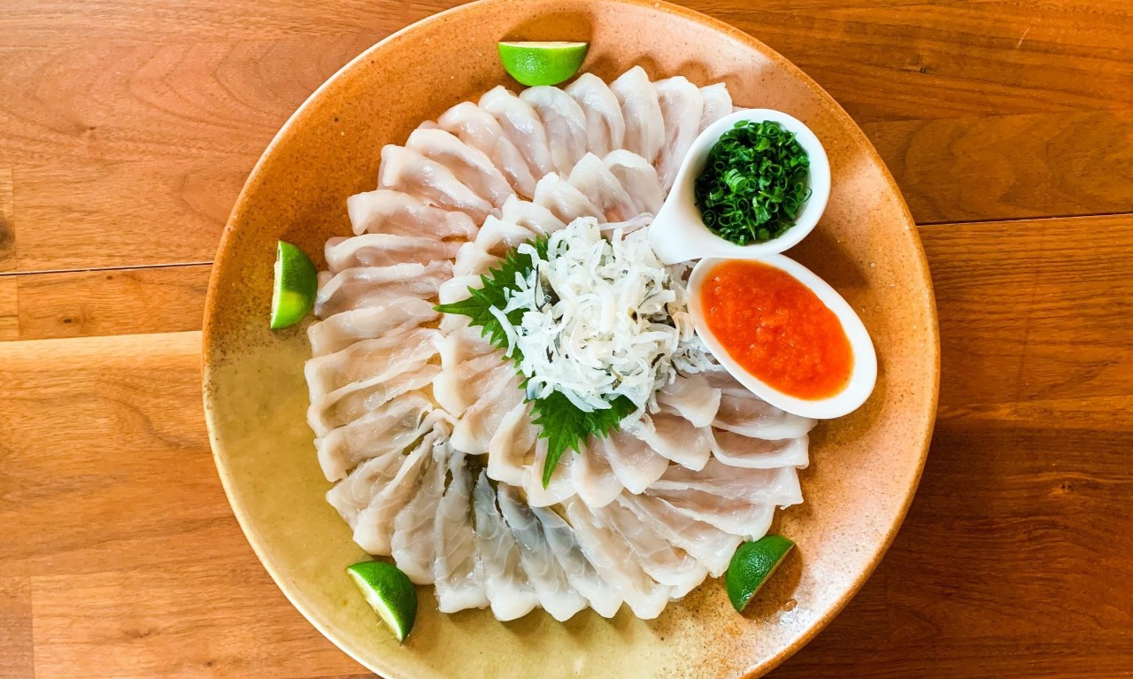 Món sashimi cá nóc phổ biến ở Nhật Bản. Ảnh: The Daily Meal