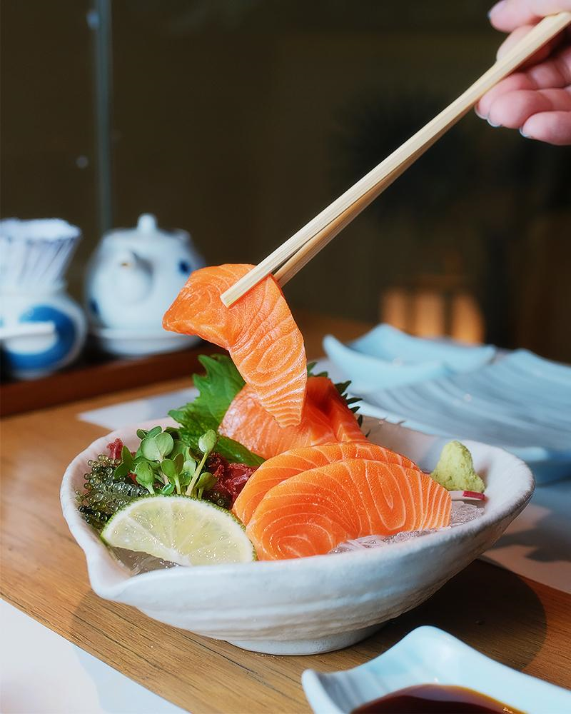 Những lát sashimi làm từ cá hồi King Salmon tại nhà hàng Sushi Hokkaido Sachi. Ảnh: Sushi Hokkaido Sachi