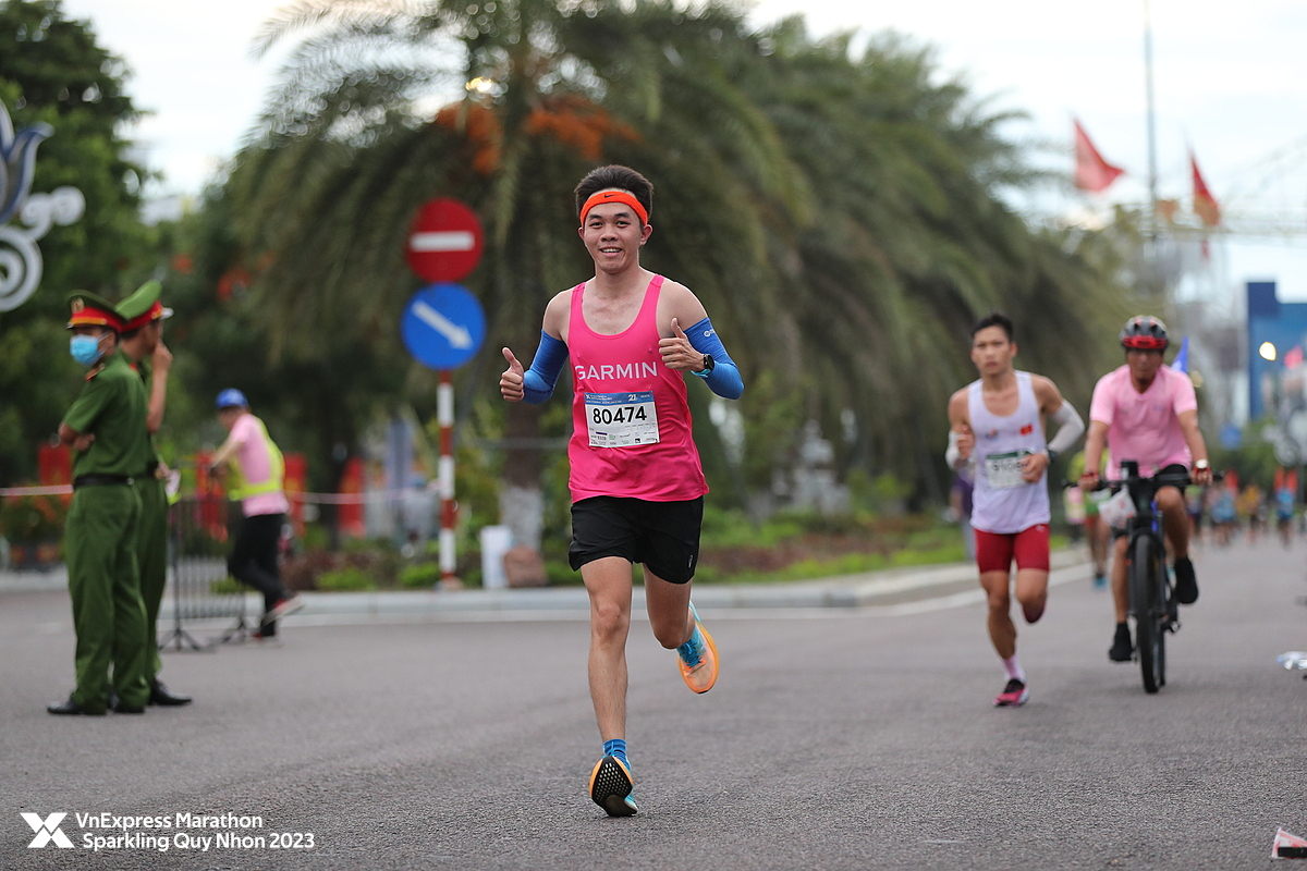 Hồ Lê Anh Phương tham gia giải chạy VnExpress Marathon ở Quy Nhơn 2023. Ảnh: VnExpress Marathon