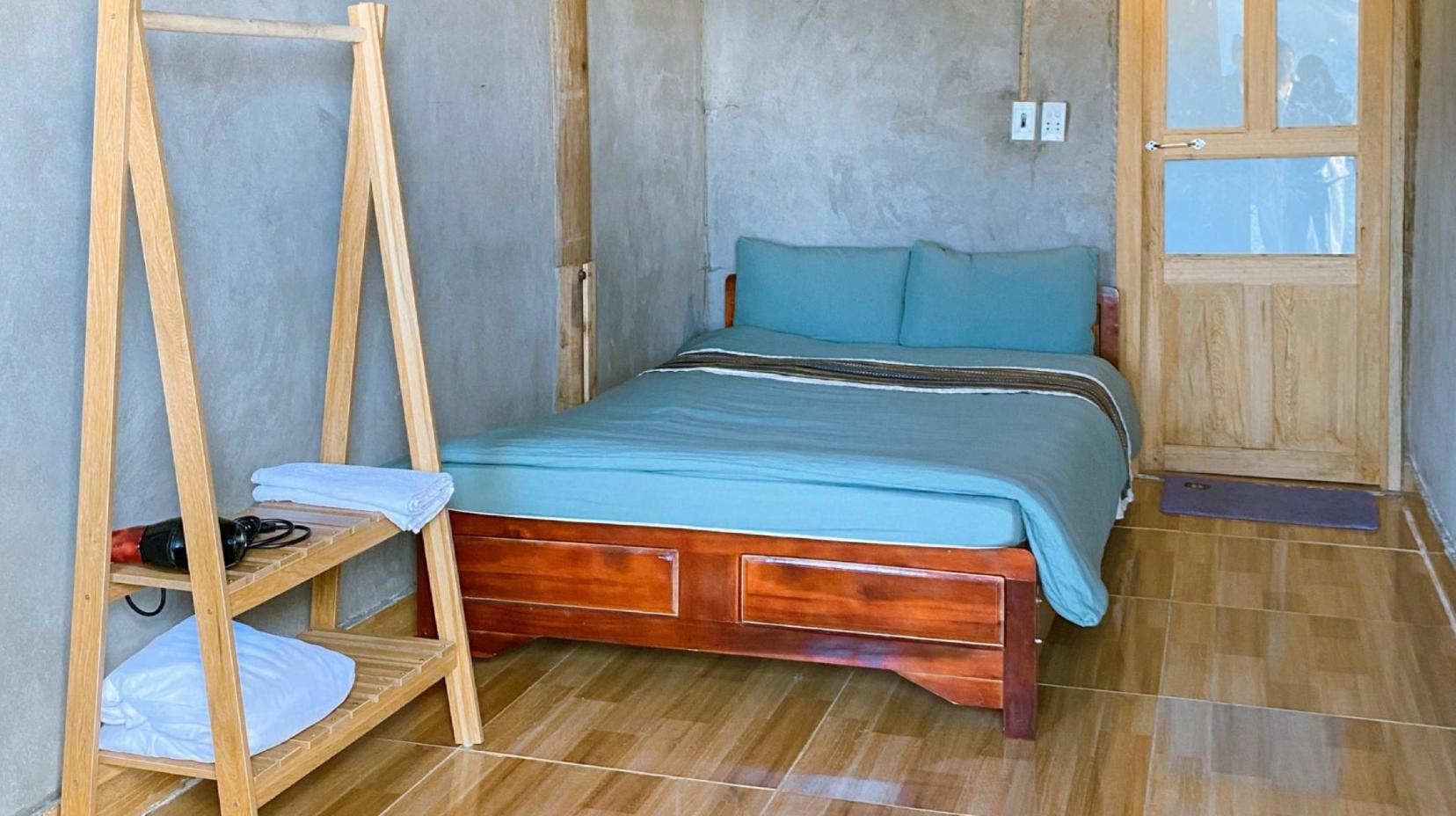 Single Room A - Bed