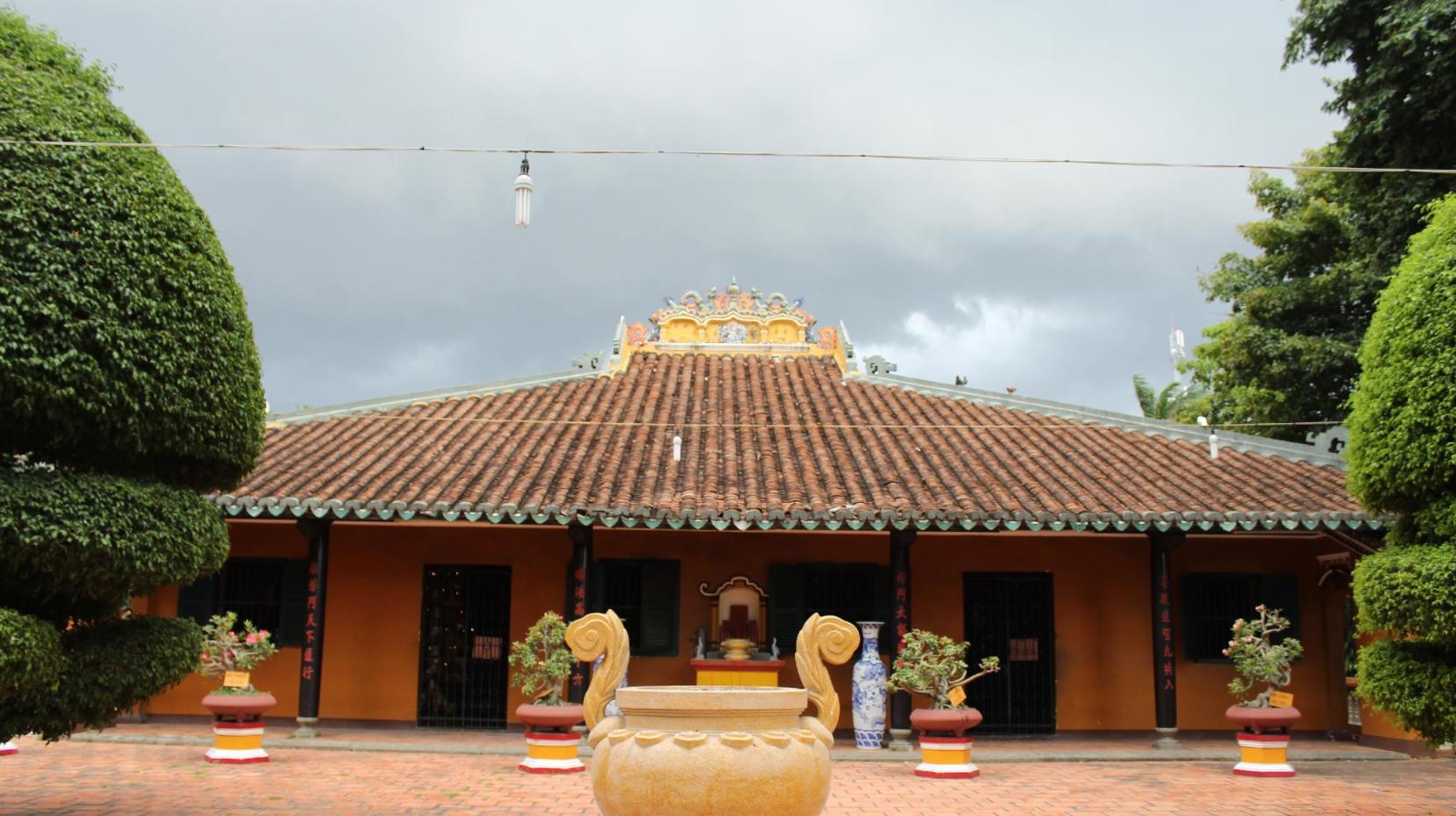 Le Van Duyet Temple - 3.44 km from property