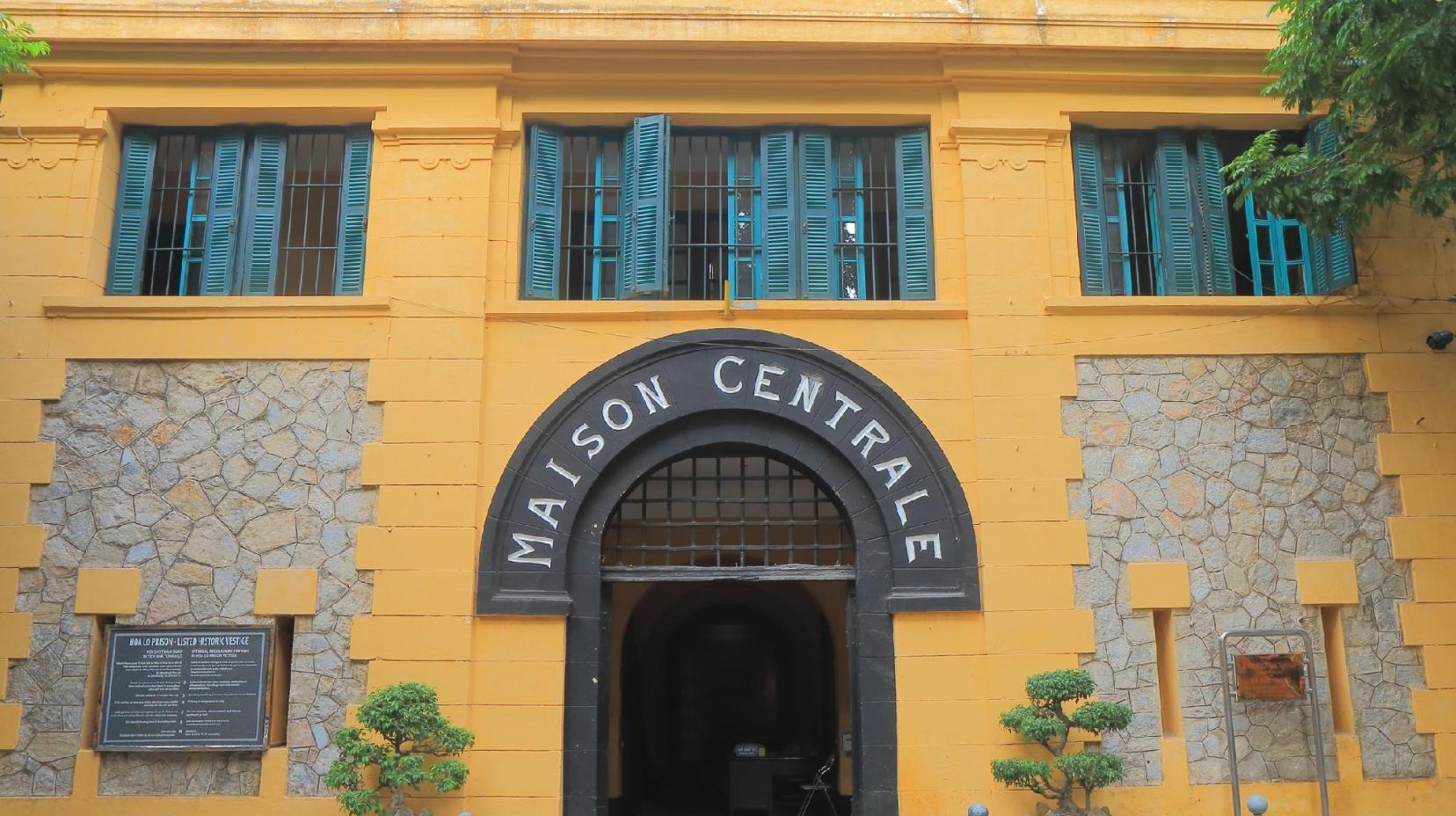 Hoa Lo Prison - 3.15 km from property