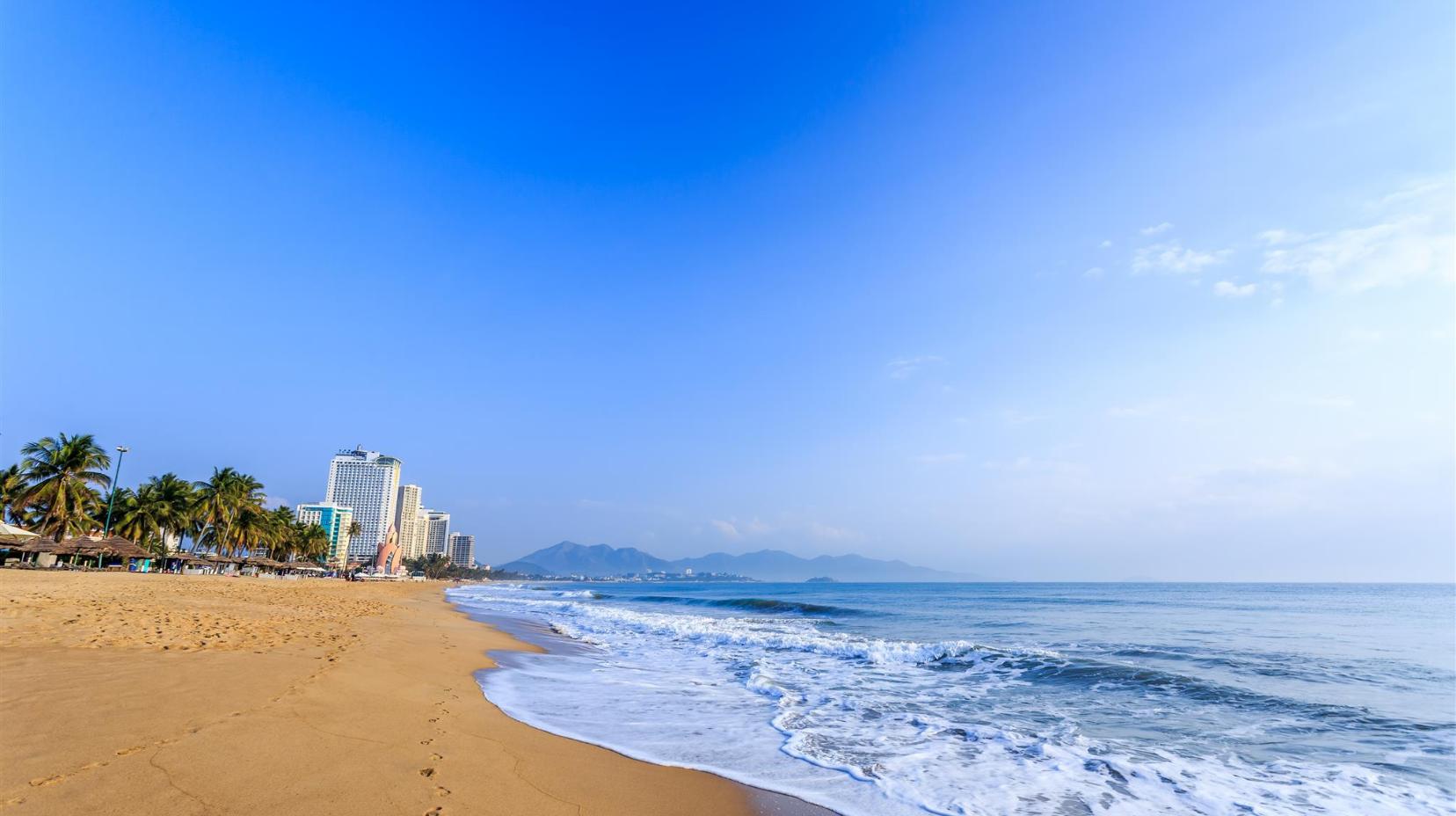 Nha Trang beach - 330 m from property