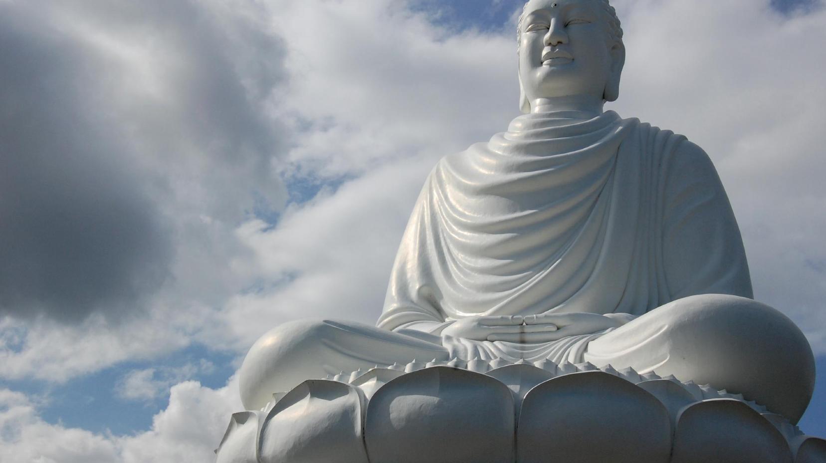 Giant White Buddha Nha Trang - 2.67 km from property