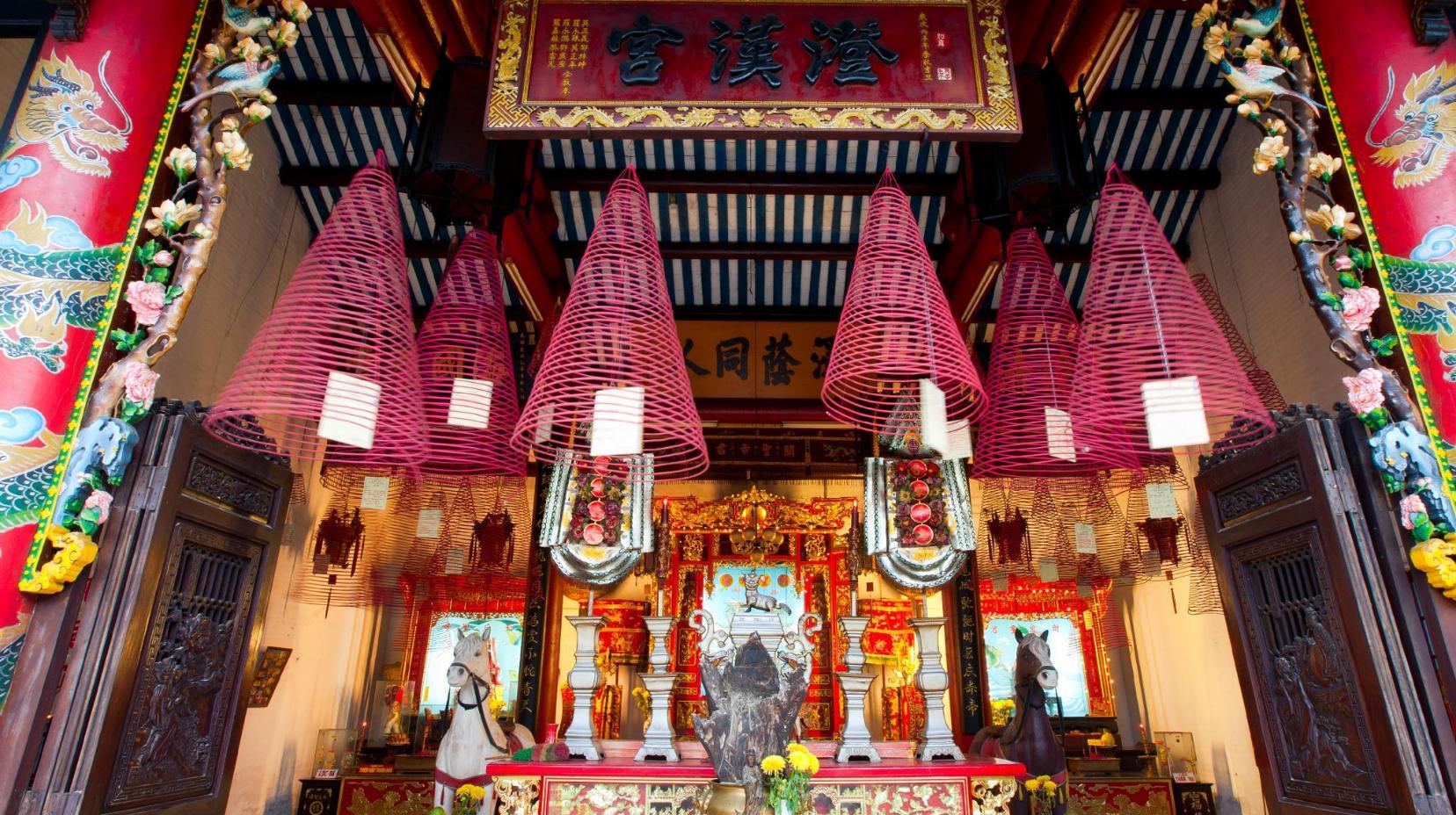 Assembly Hall of  Cantonese Chinese Congregation - 2.84 km from property