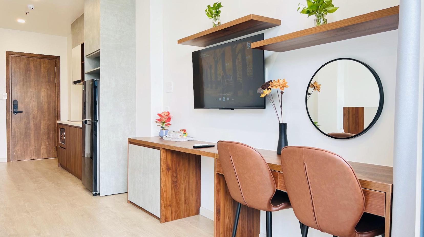 Apartment with Balcony - Interior view