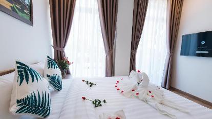 Deluxe Double Room with Balcony - Bed