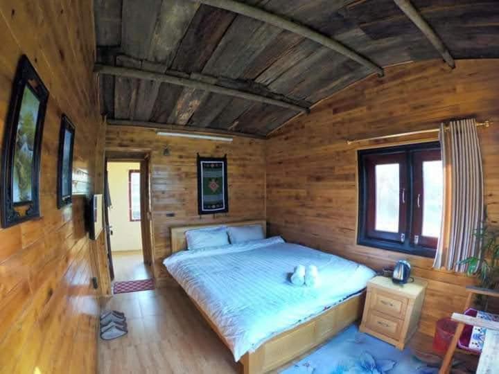 Double Room with Mountain View