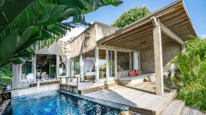 Beachfront Pool Villa