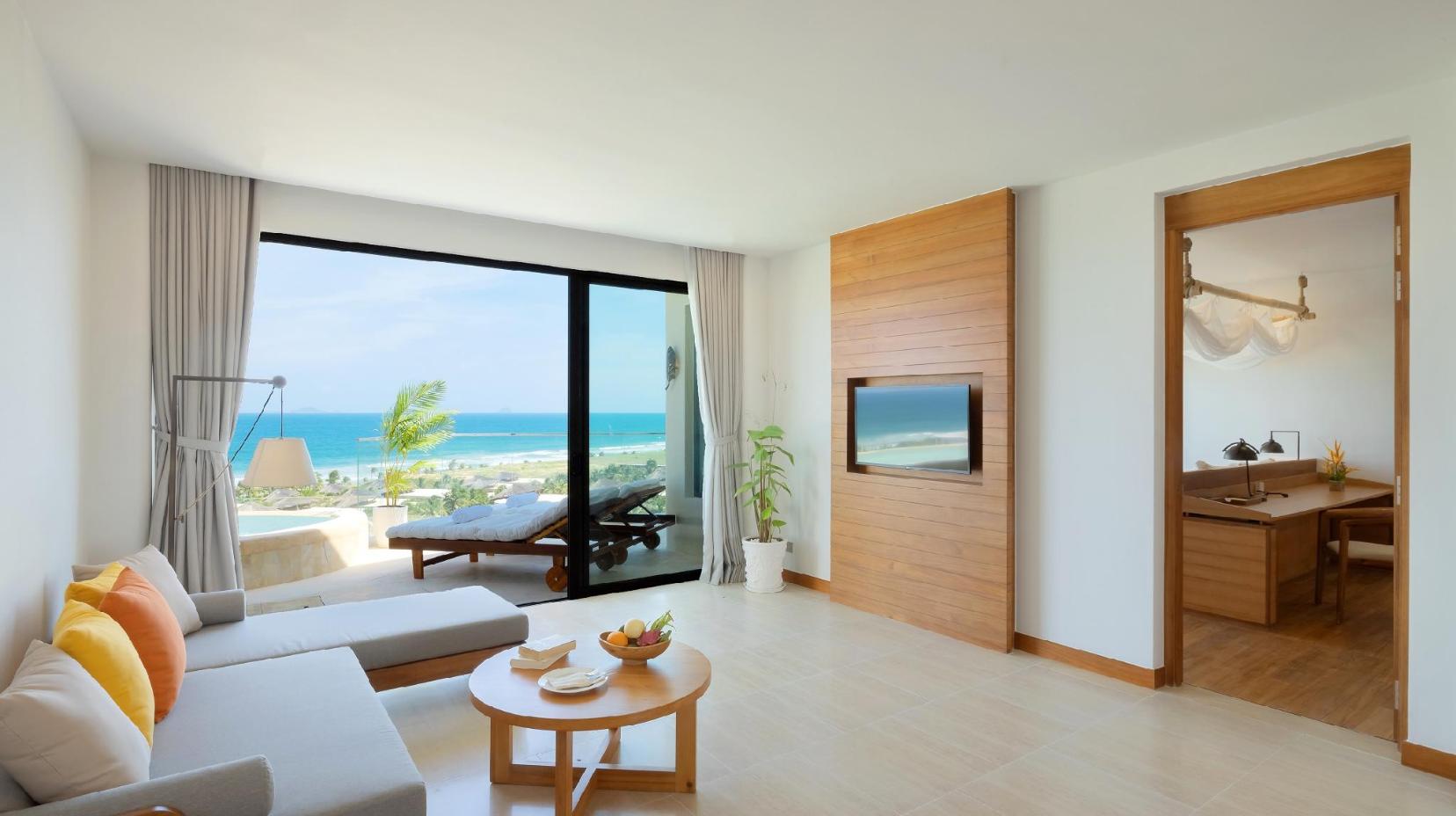 Premium Sea View Sky Pool Villa - Separate living room