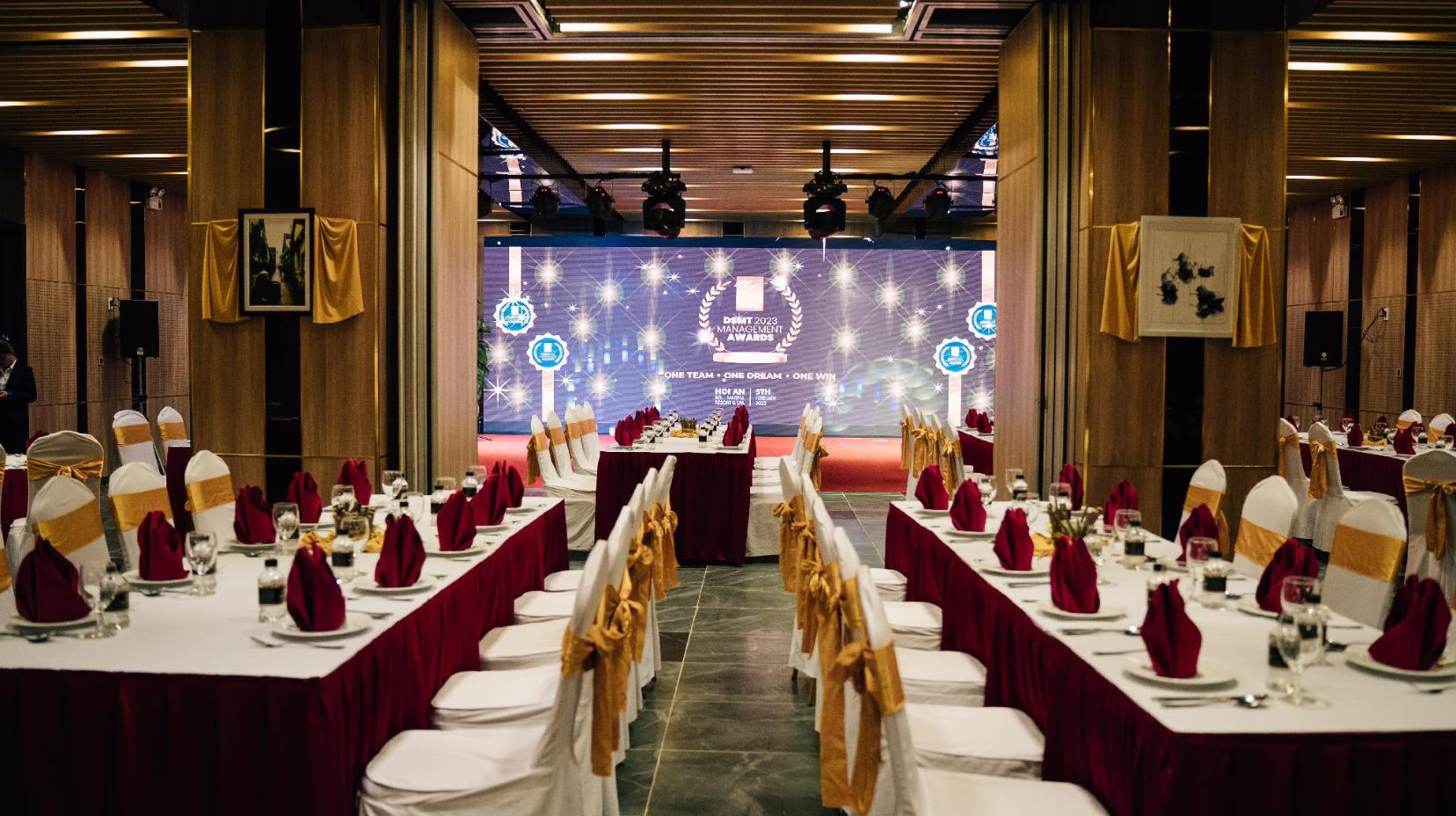 Banquet hall