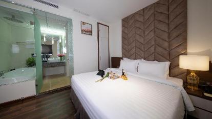 Premier Double Room - Bed