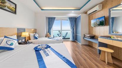 Deluxe Triple Room with balcony - Bed