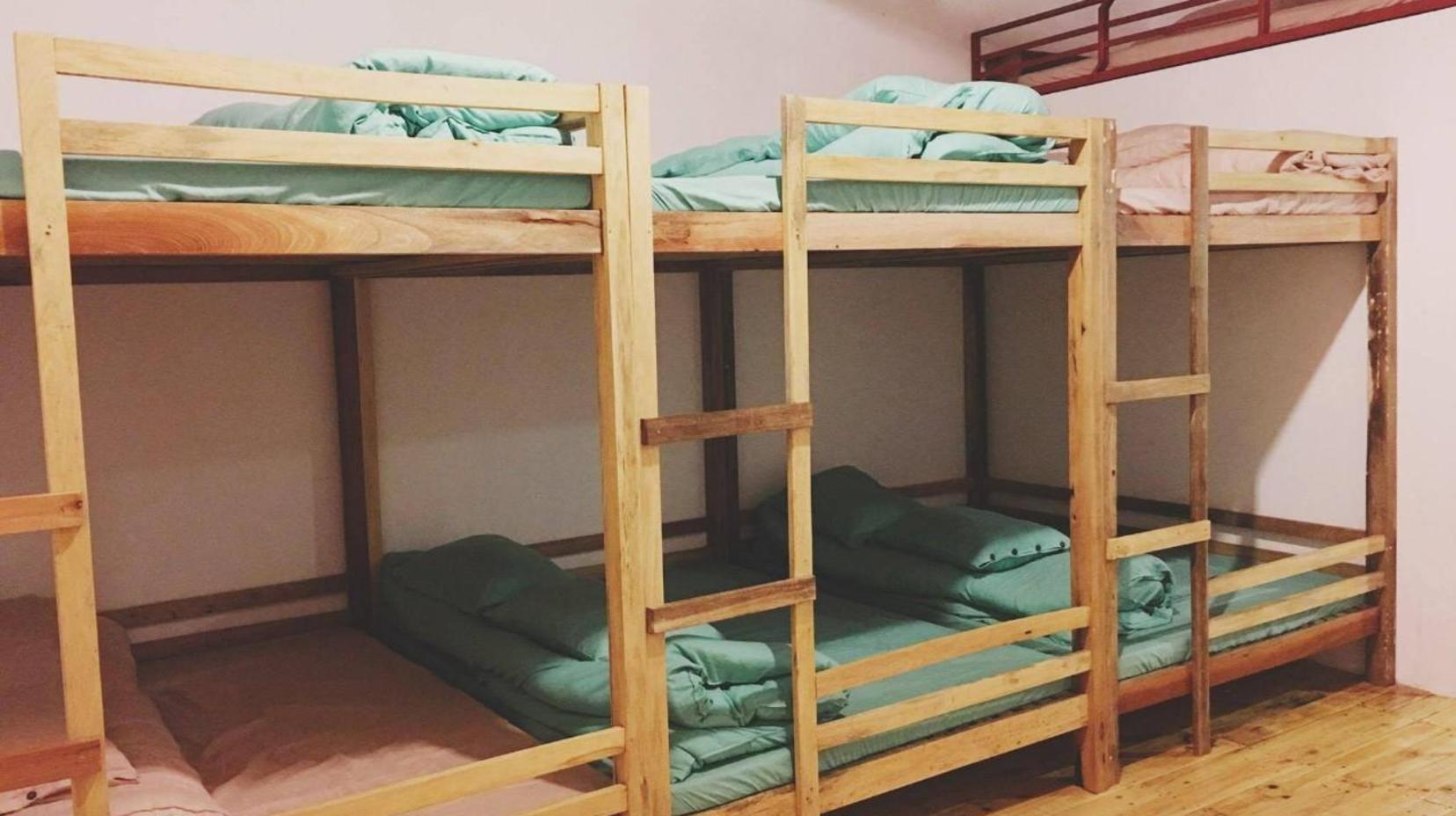 Dormitory Room with Single Bed - Bed