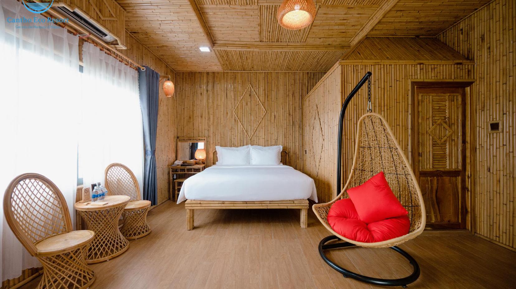 Bamboo Cottage - Bed