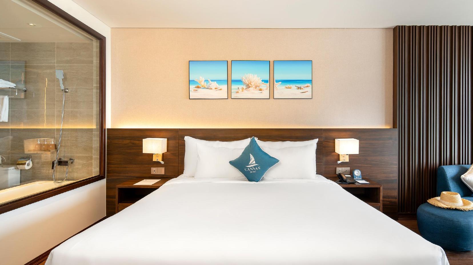 Grand Sea View Suite - Bed