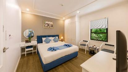 Superior Double Room -Non-Smoking - Bed