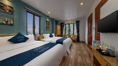 Sea View Family Room with 2 King Beds - Bedroom