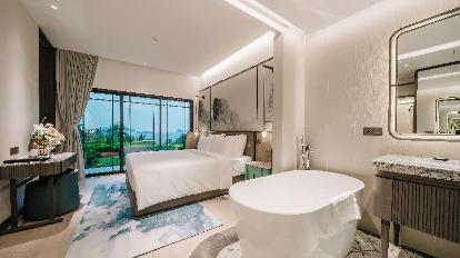 Family Suite (2 bedrooms) - Bathroom