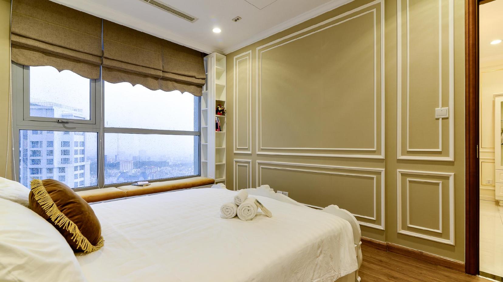 One-Bedroom Deluxe Apartment with Balcony - Bed