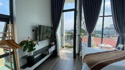 Family Room With Shower - Bed