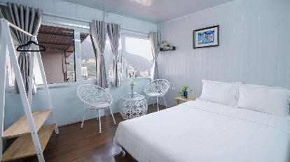 Double Room with Mountain View - Bedroom