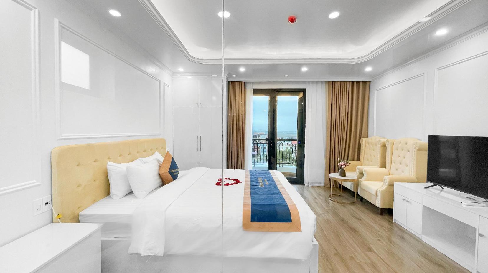 Suite Room with Balcony - Upper Floor - Interior view