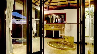 jacuzzi villa - Bathroom