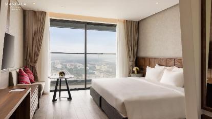 Deluxe City View - Guestroom