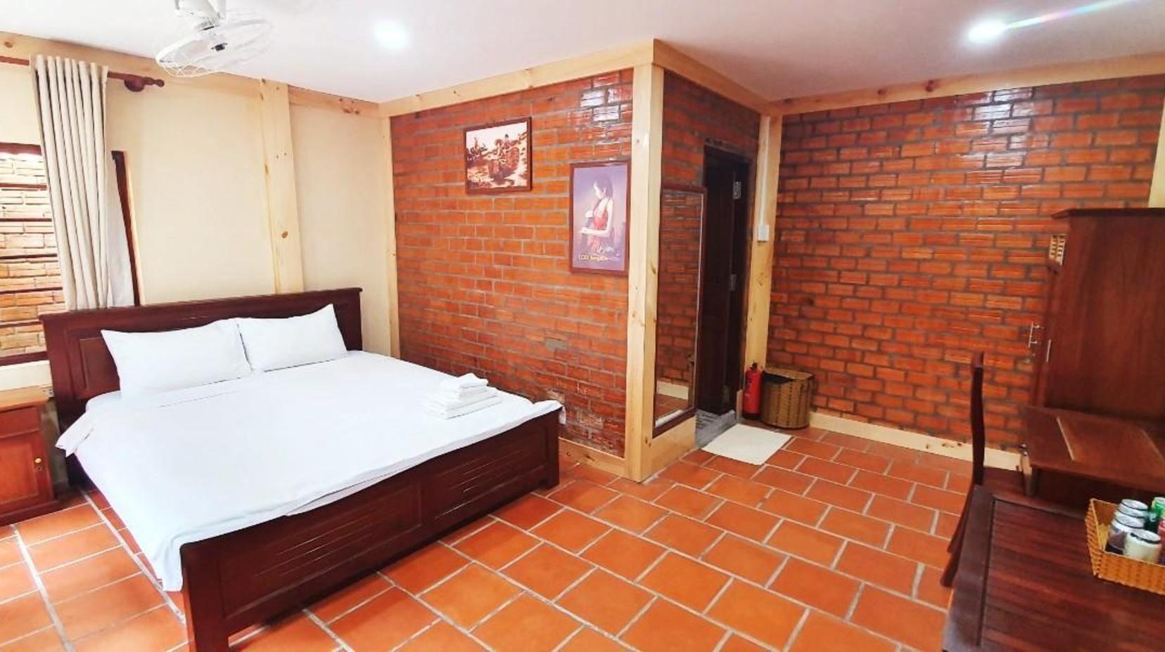 Bungalow Double Bed - Bedroom