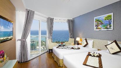 Senior Deluxe Sea View With Balcony