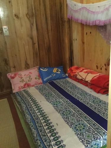 Single Bed in Dormitory Room