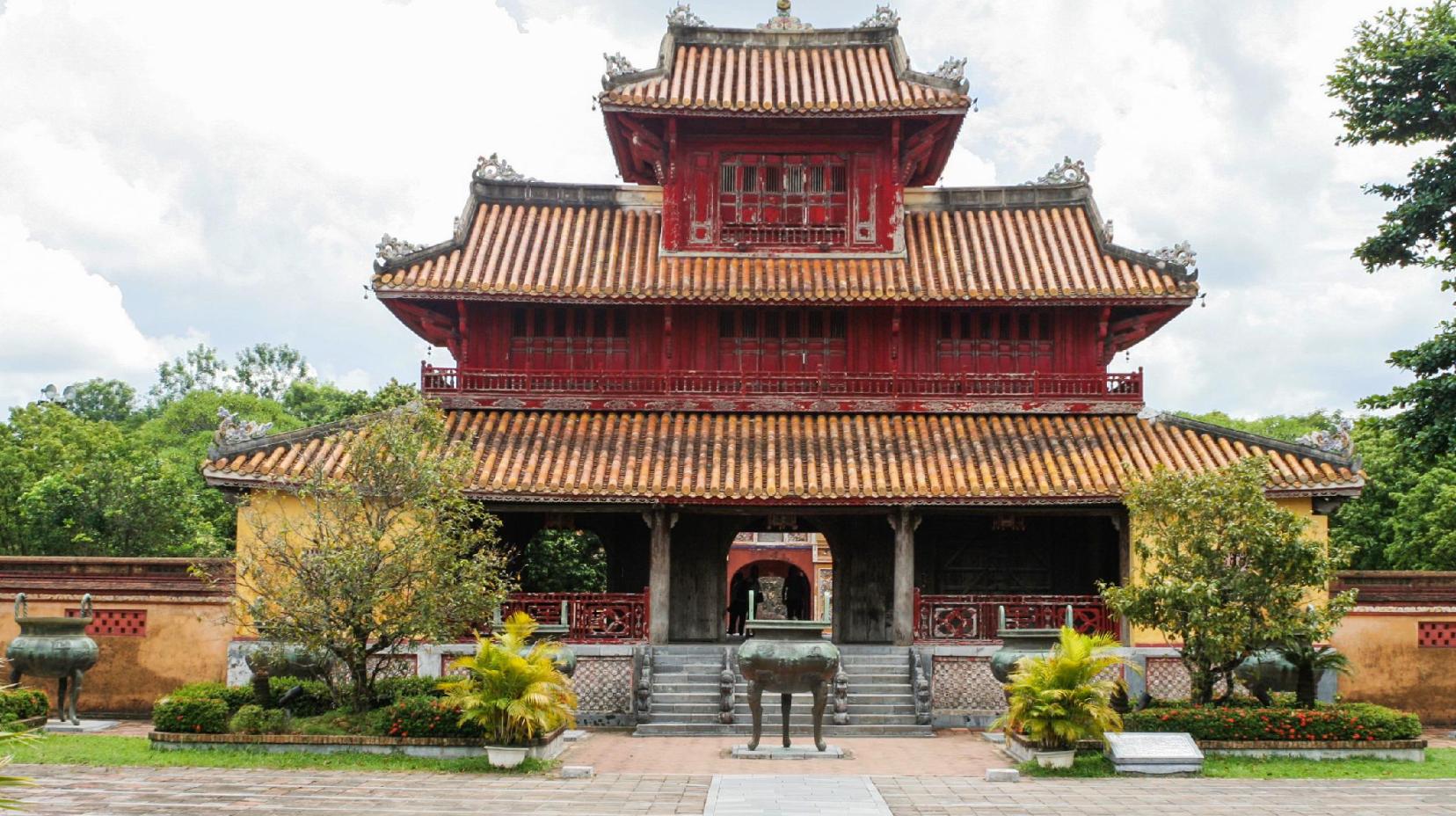 The Mieu Temple - 770 m from property