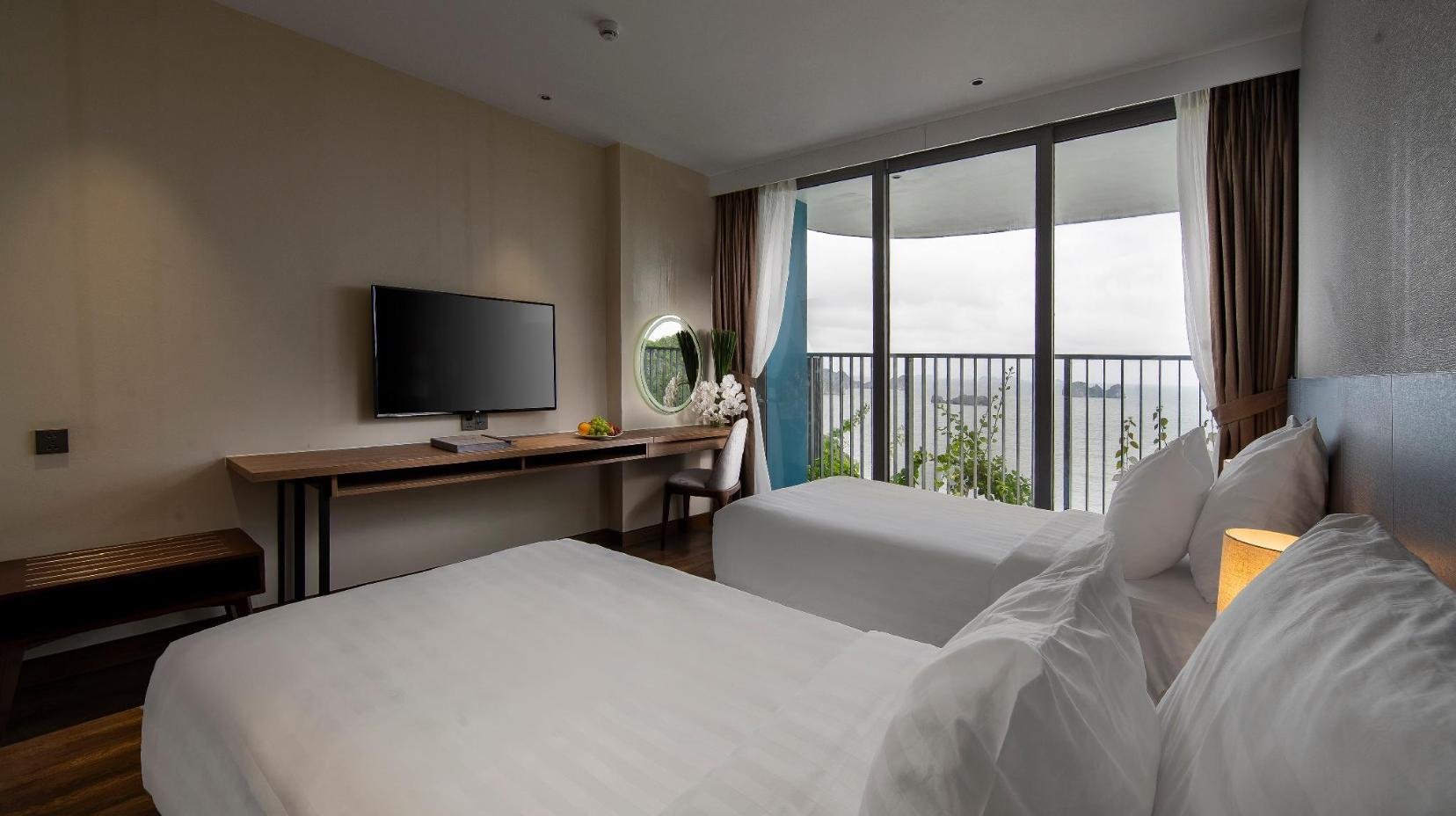 Premier Ocean View Twin Room - Bed