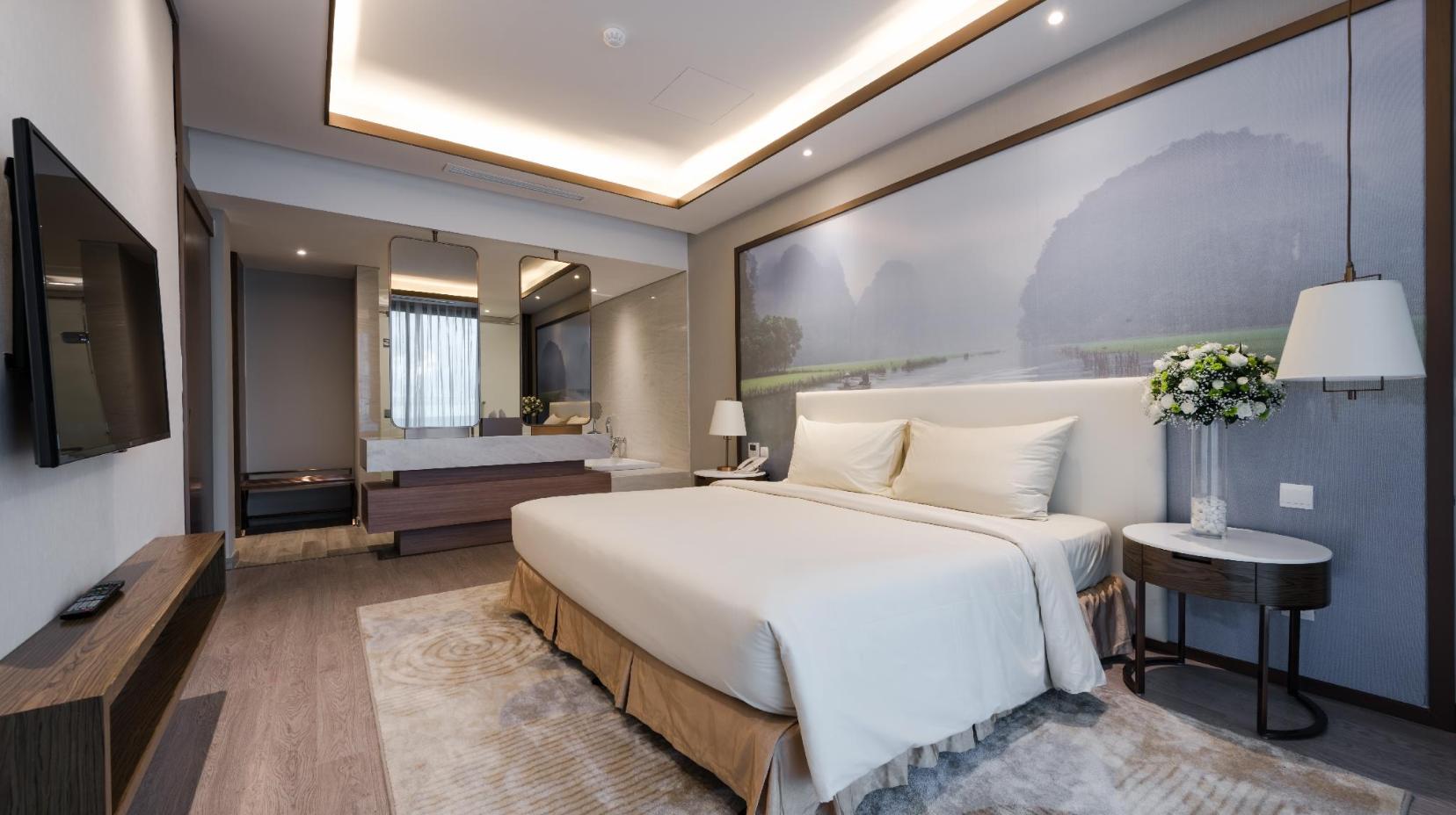 Grand Suite - Bed