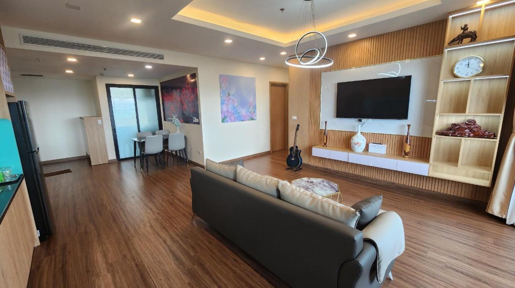 Three-Bedroom Ocean View Apartment - Interior view