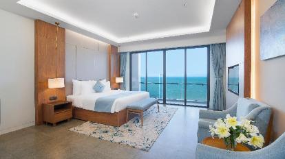 Executive Ocean View Double Room - Bed