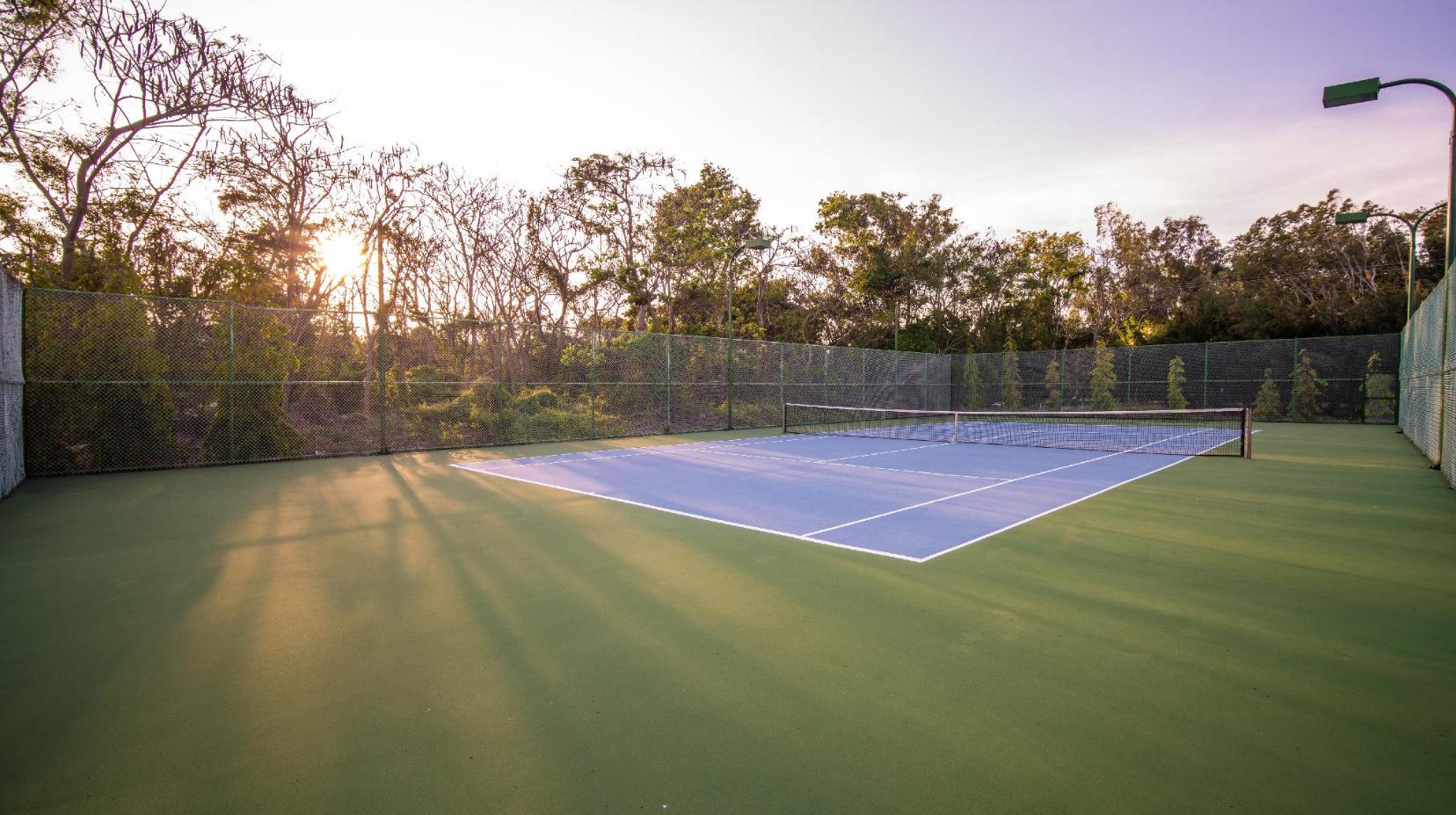 Tennis court