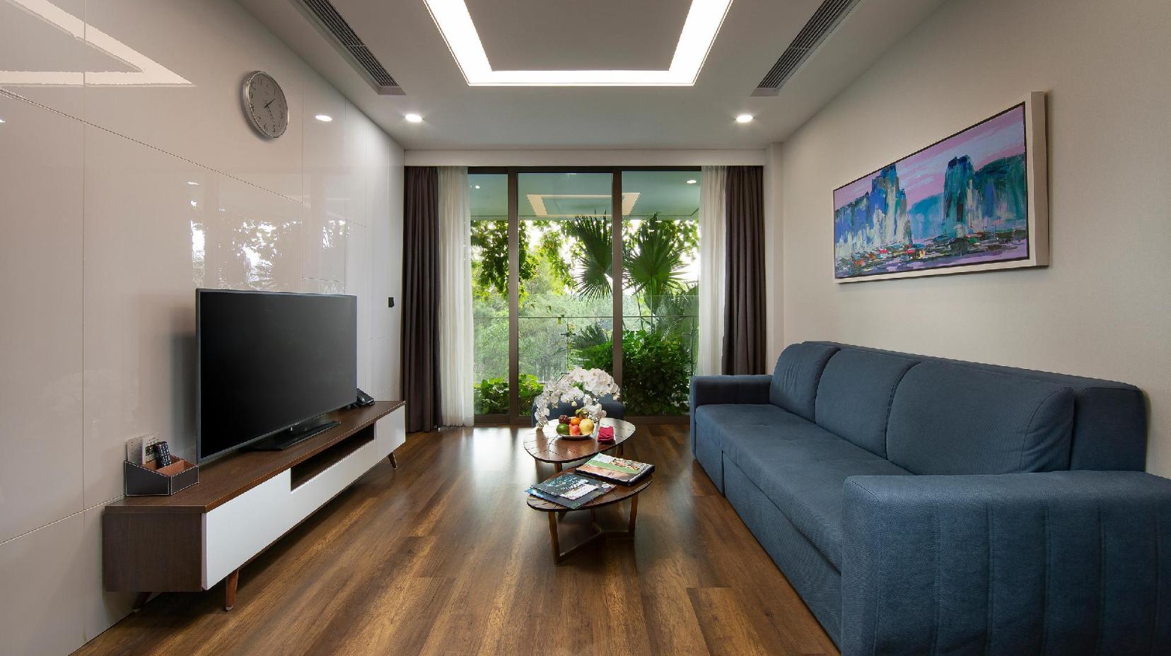 2-Bedroom Deluxe Sky Residence - Separate living room