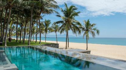 Three Bedroom Beachfront Pool Villa king bed - View