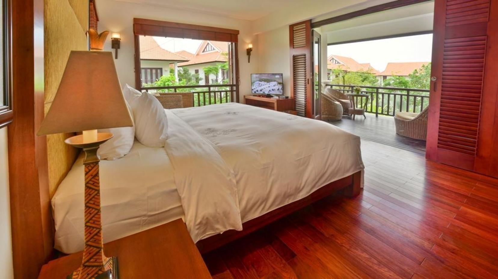 1 Bedroom Pool Villa With Breakfast - Bed