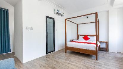 Deluxe Double Room with Balcony - Bed