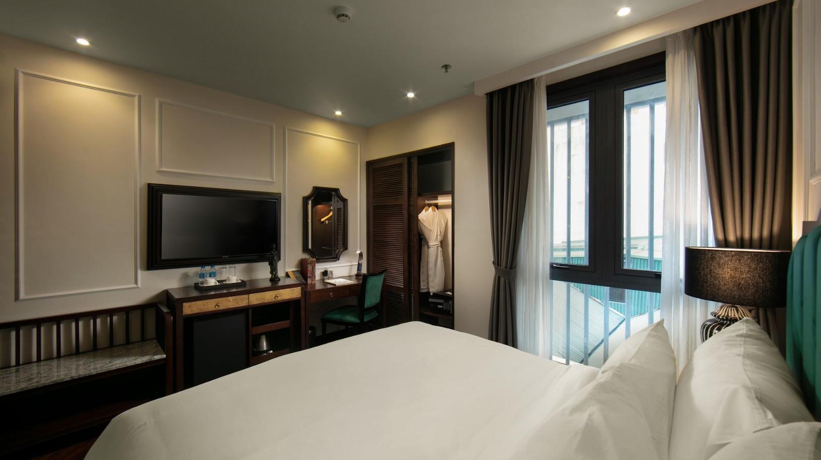 Deluxe Double or Twin Room With Window - View