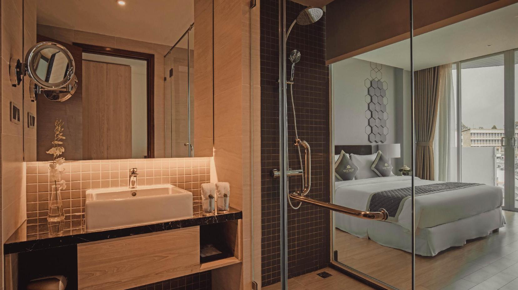 Premium Deluxe Double Room - Bathroom