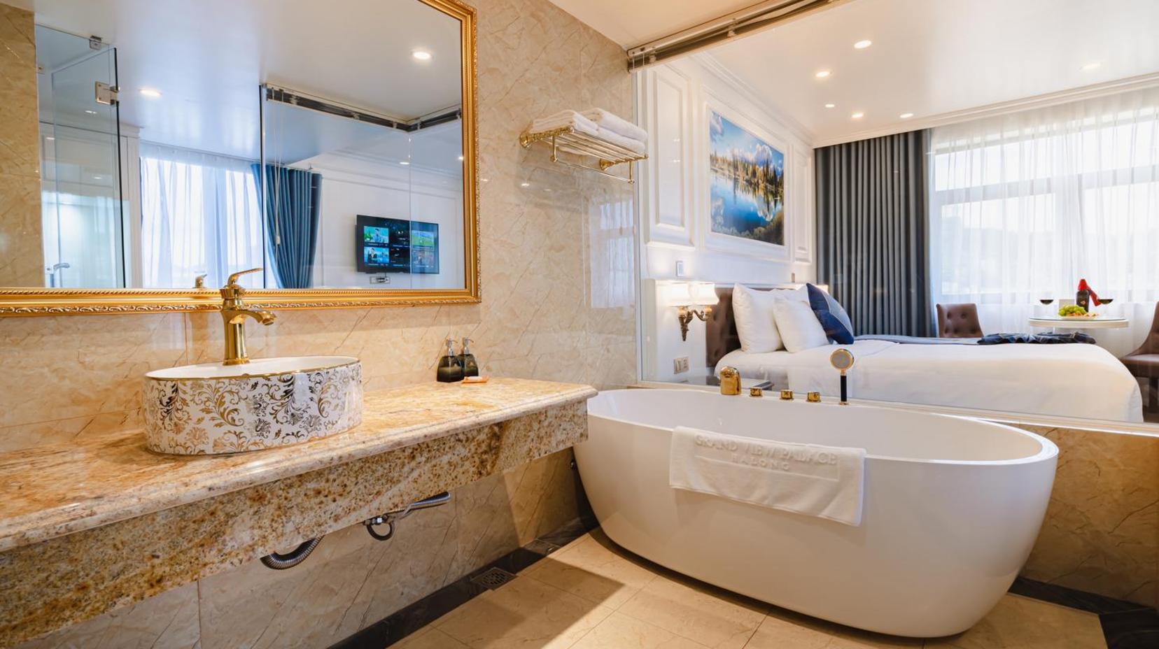 Suite - Bathroom