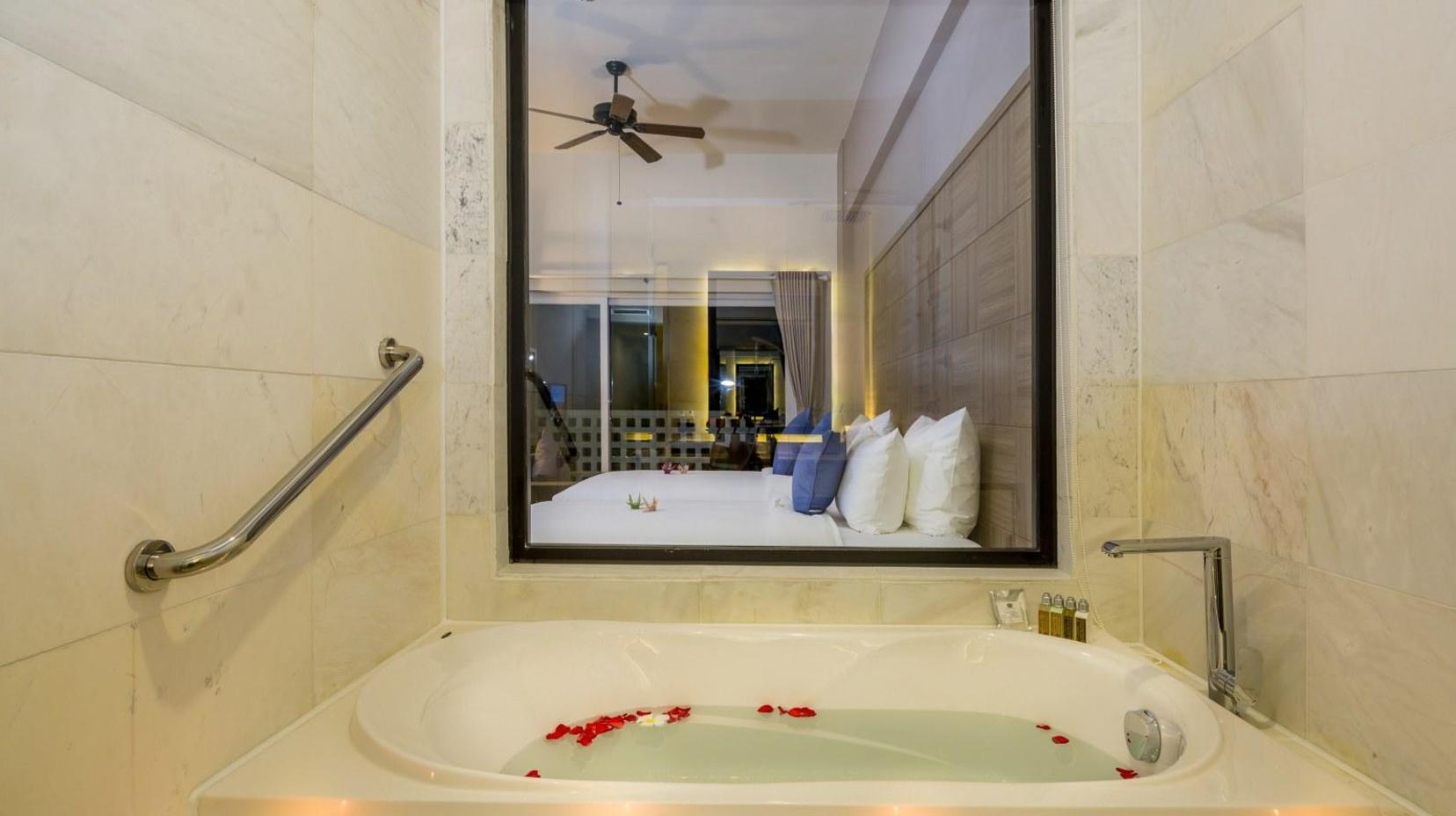 Grand Deluxe Twin Room - Bathroom