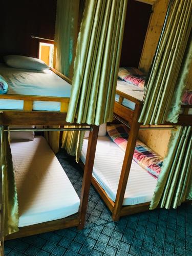 Single Bed in 6-Bed Dormitory Room