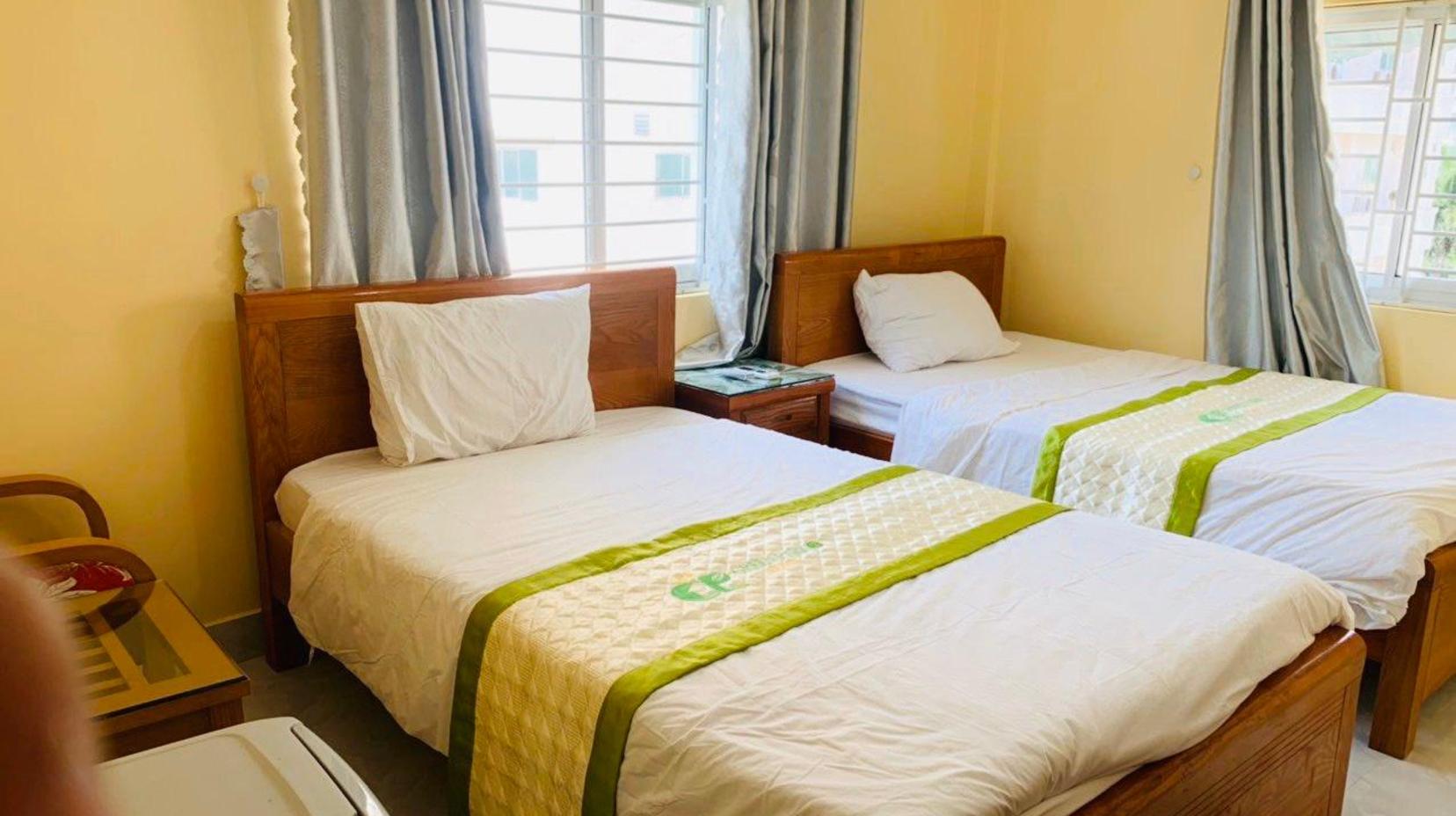 Superior Double Room with 2 Single Beds - Guestroom